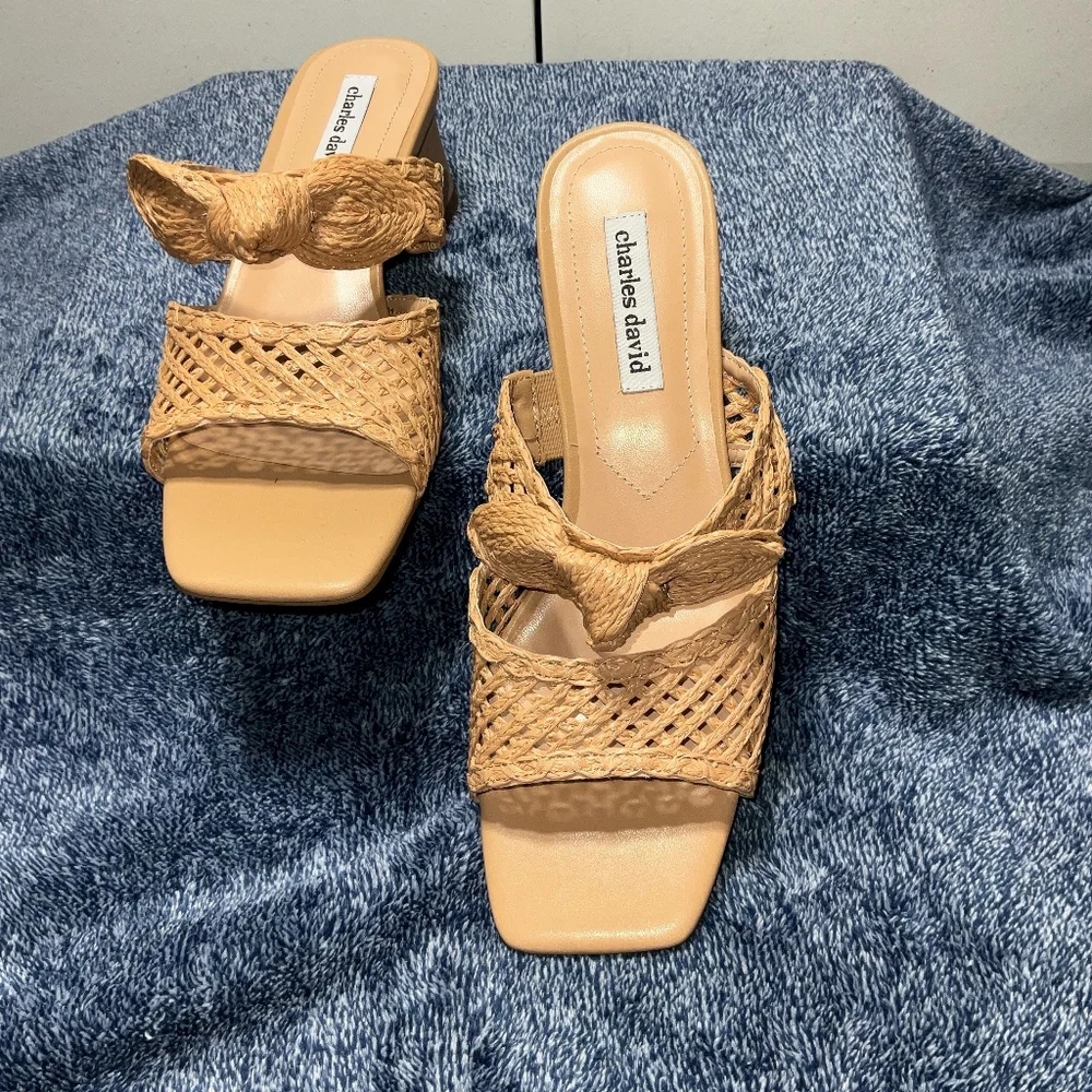 New Charles David Women’s Raffia Woven Sandals Slip On Size 10 M Boho Summer